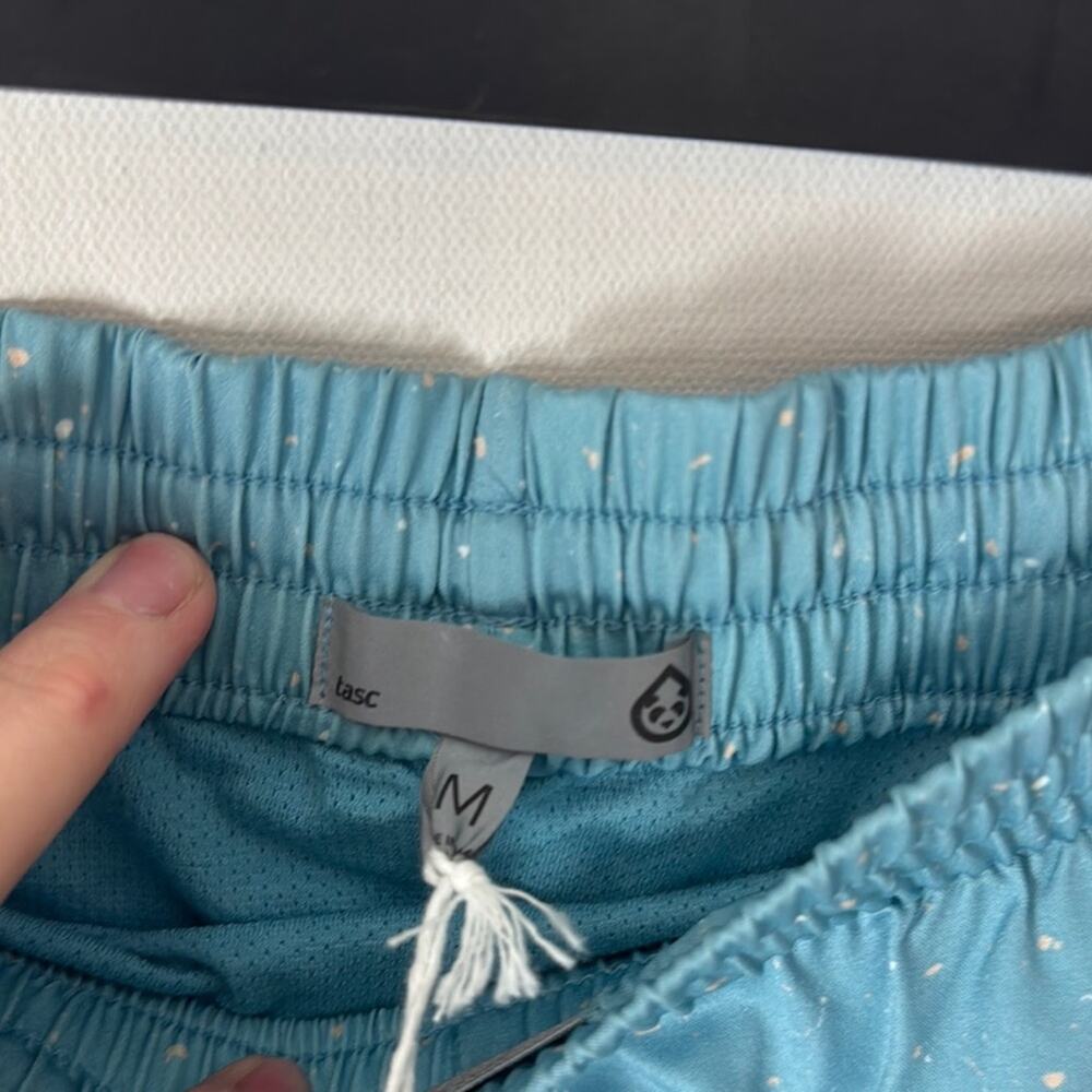 [NWT] Tasc Shorts - Women's Medium - Picture 2 of 6